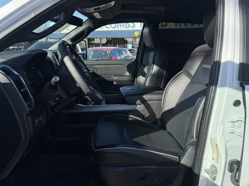Used 2025 RAM 2500 Laramie w/ Night Edition image 14