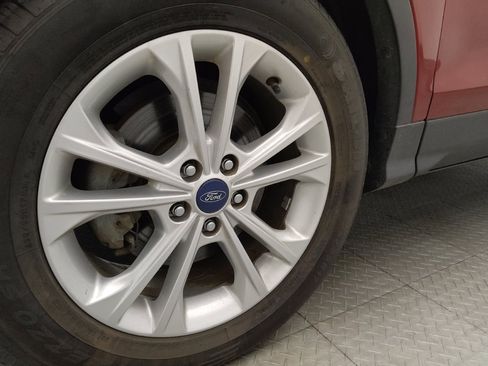 Used 2017 Ford Escape SE FWD image 31