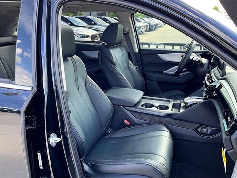 Used 2026 Acura MDX FWD w/ Technology Package image 9