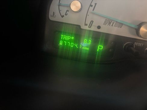 Used 2002 Ford Thunderbird image 7