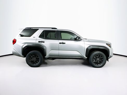 Used 2026 Toyota 4Runner SR5 AWD/4WD image 10