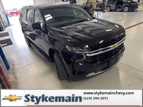 Used 2024 Chevrolet Suburban LS image 31