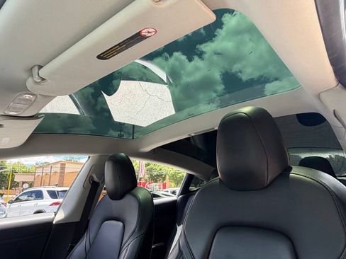 Used 2020 Tesla Model 3 Standard Range Plus RWD image 50