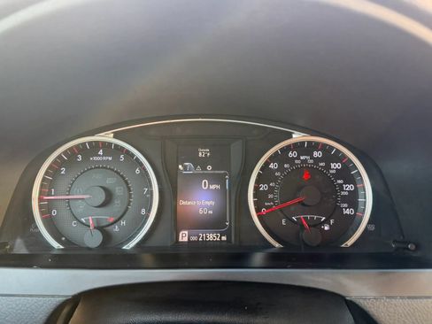 Used 2017 Toyota Camry SE FWD image 15