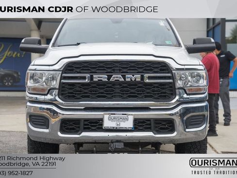 Used 2022 RAM 2500 Tradesman w/ Chrome Appearance Group AWD/4WD image 2