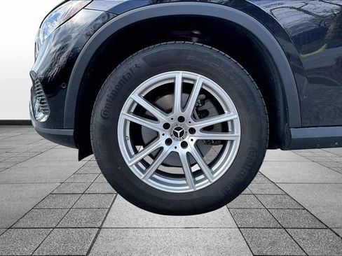 Used 2023 Mercedes-Benz GLC 300 4MATIC image 4