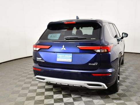 Used 2025 Mitsubishi Outlander SE AWD/4WD image 7
