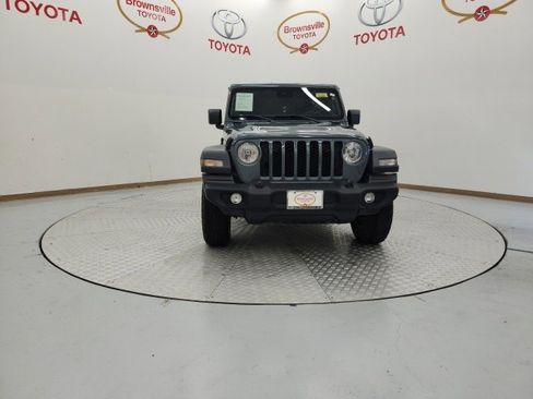 Used 2024 Jeep Wrangler Sport S image 4