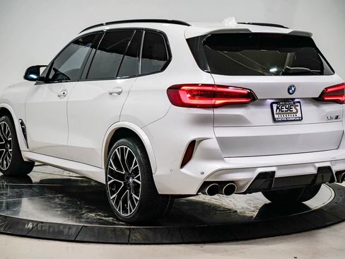 Used 2021 BMW X5 M w/ Executive Package image 2