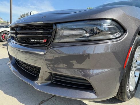 Used 2020 Dodge Charger SXT w/ Leather Interior Group image 16