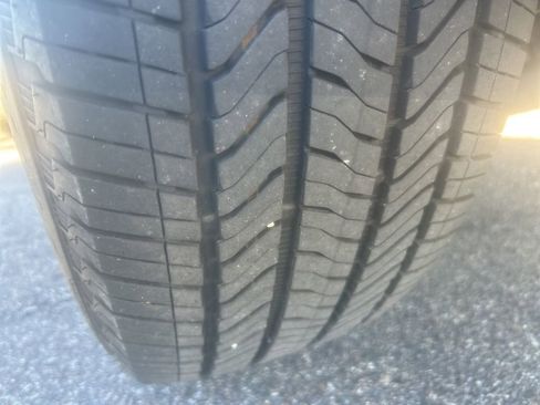 Used 2024 Chevrolet Traverse LT w/ LPO, Floor Liner Package image 4