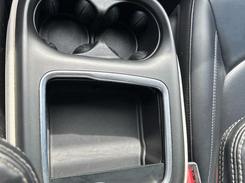 Used 2024 Chrysler Pacifica Touring-L FWD image 14