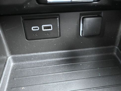 Used 2023 Chevrolet Tahoe LS image 21