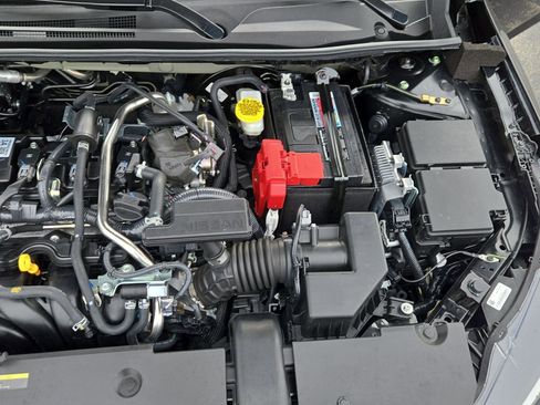 Used 2025 Nissan Sentra SV image 24