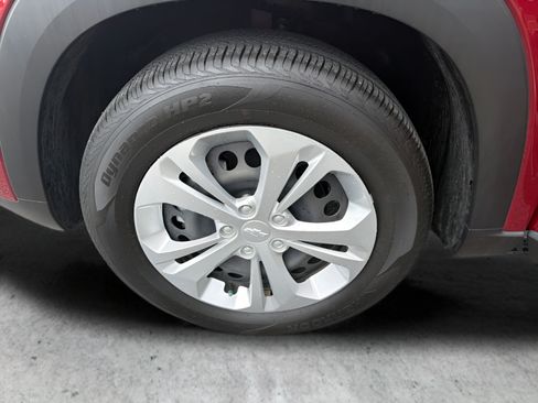 Used 2025 Chevrolet Trax LS FWD image 44