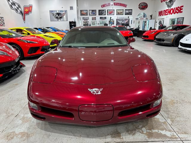 Used 2003 Chevrolet Corvette Coupe w/ Preferred Equipment Group RWD image 20