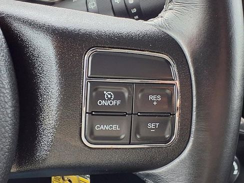 Used 2017 Jeep Wrangler Unlimited Sahara w/ Connectivity Group image 14