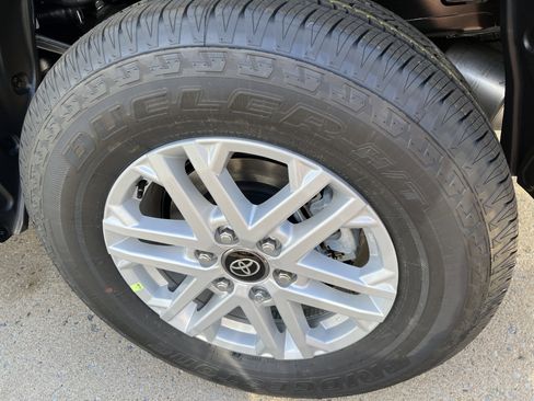 New 2026 Toyota Tundra SR5 image 6