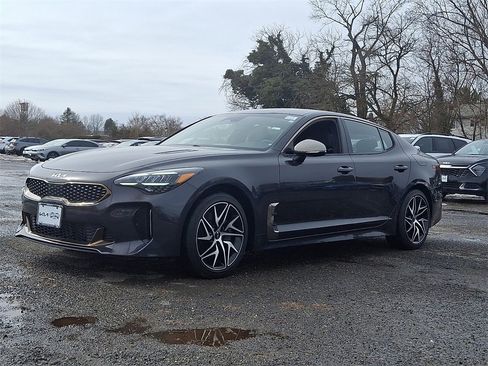 Certified 2022 Kia Stinger GT-Line image 3