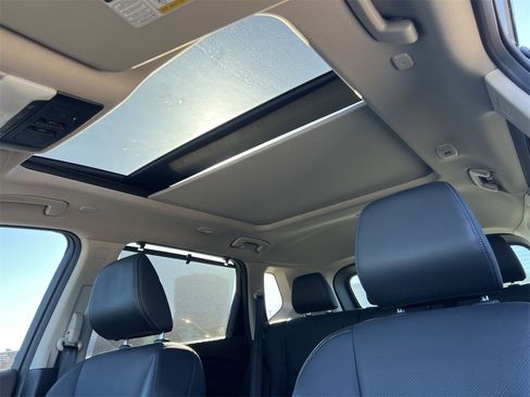 Certified 2023 Nissan Rogue Platinum w/ Platinum Premium Package image 11