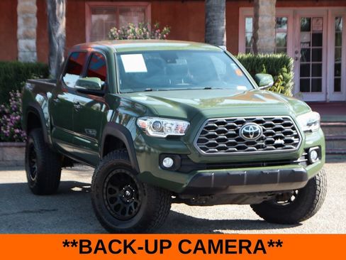 Used 2021 Toyota Tacoma TRD Off-Road w/ Technology Package AWD/4WD image 2