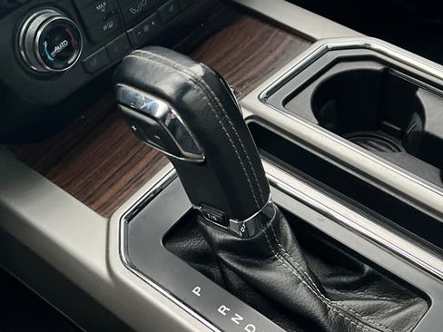 Used 2015 Ford F150 Lariat w/ Equipment Group 502A Luxury image 20