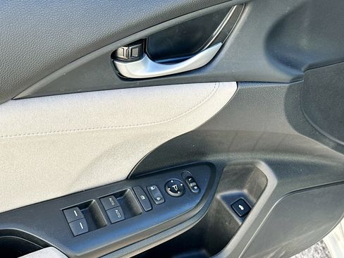 Used 2022 Honda Insight EX image 15