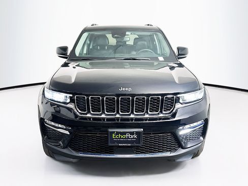 Used 2023 Jeep Grand Cherokee Limited AWD/4WD image 2