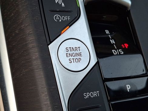 Certified 2023 BMW 330i xDrive Sedan w/ Premium Package image 21