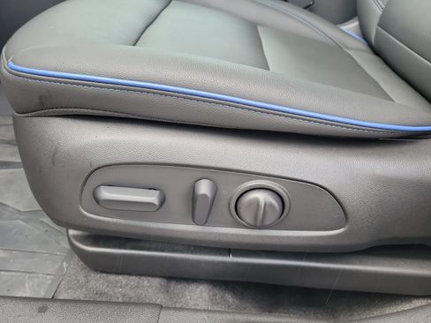 Used 2025 Buick Envista Sport Touring w/ Convenience I Package FWD image 29