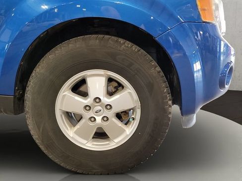 Used 2011 Ford Escape XLT w/ 202A Rapid Spec Order Code AWD/4WD image 31