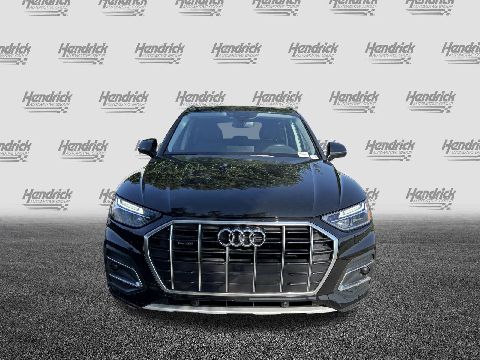 Used 2021 Audi Q5 2.0T Premium w/ Convenience Package AWD/4WD image 3