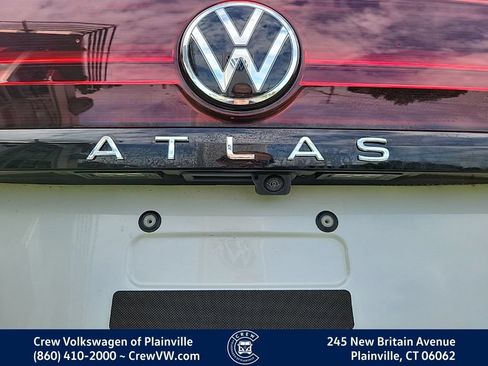 Certified 2024 Volkswagen Atlas Peak Edition SEL AWD/4WD image 29