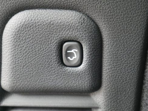 Used 2024 Dodge Durango SRT image 18