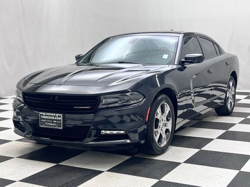 Used 2016 Dodge Charger SXT w/ AWD Plus Group image 4