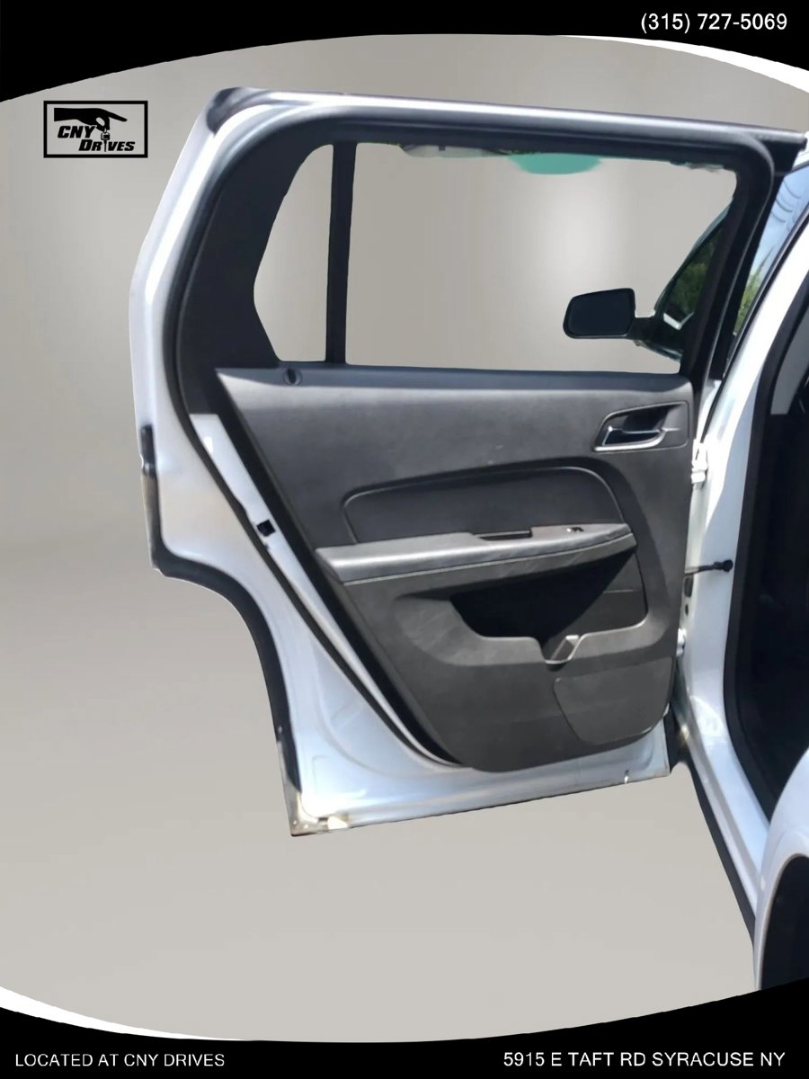 Used 2015 GMC Terrain SLE AWD/4WD image 11
