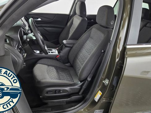 Used 2023 Chevrolet Equinox LT image 28