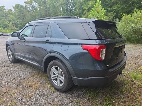 Used 2022 Ford Explorer XLT w/ Class IV Trailer Tow Package AWD/4WD image 6