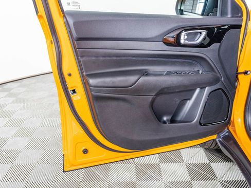 New 2026 Jeep Compass Latitude image 33