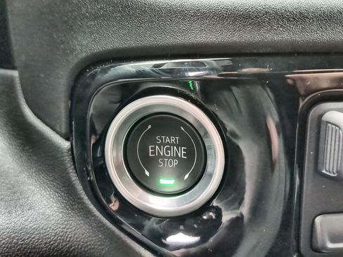 New 2025 GMC Sierra 2500 SLT w/ SLT Premium Package image 17