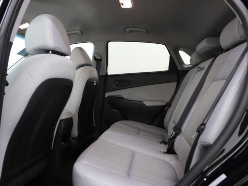 Certified 2023 Hyundai Kona SEL AWD/4WD image 18