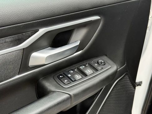Used 2020 RAM 1500 Big Horn AWD/4WD image 12