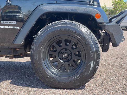 Used 2012 Jeep Wrangler Sport w/ Connectivity Group AWD/4WD image 16