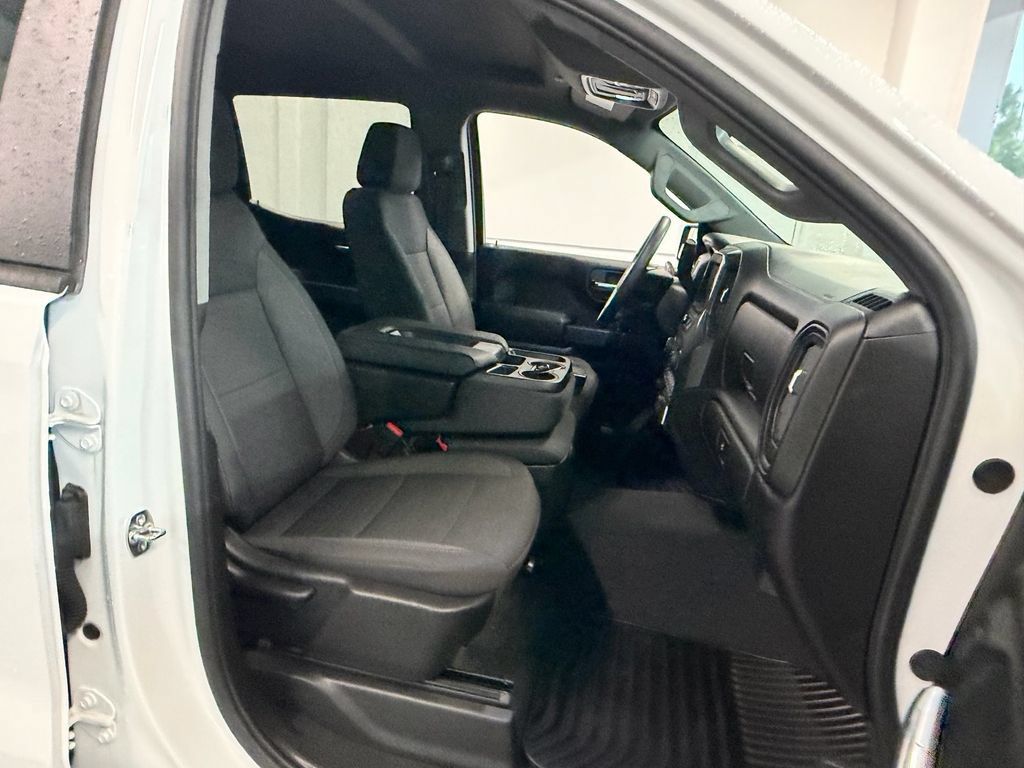 Used 2026 Chevrolet Silverado 1500 Custom RWD image 19