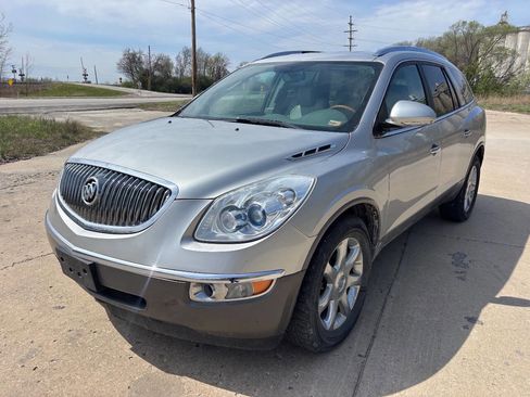 Used 2008 Buick Enclave CXL w/ Entertainment Package #1 image 2