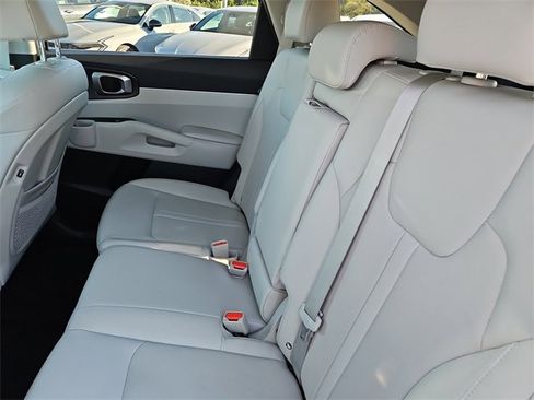 Certified 2025 Kia Sorento S image 12