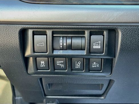 Used 2019 Subaru Outback 2.5i Touring w/ Popular Package #3A AWD/4WD image 10
