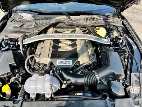 Used 2016 Ford Mustang GT w/ GT Performance Package RWD image 9