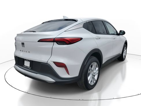 New 2026 Buick Envista Preferred image 3