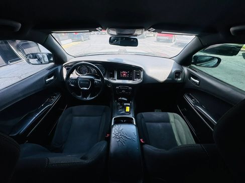 Used 2016 Dodge Charger SE RWD image 22